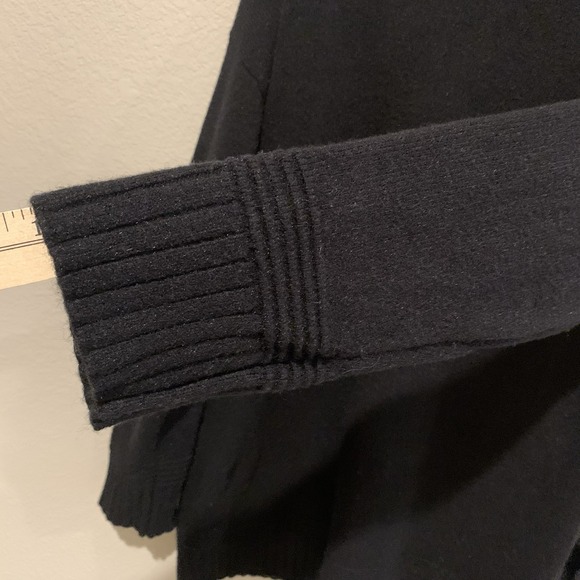 Anthropologie Margarita Button Shoulder Tunic Sweater Black Women's Large - Picture 9 of 16